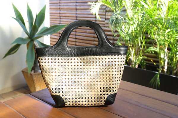 Woven rattan bag with leather detail - Image 3