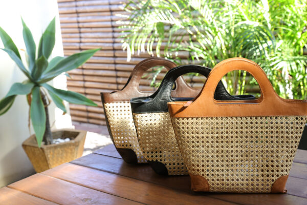 Woven rattan bag with leather detail - Image 6