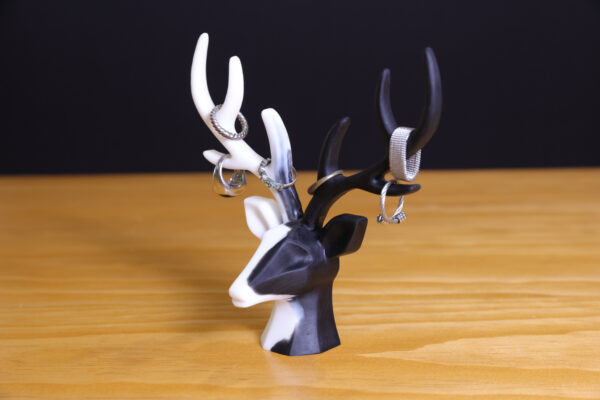 Deer ring holder